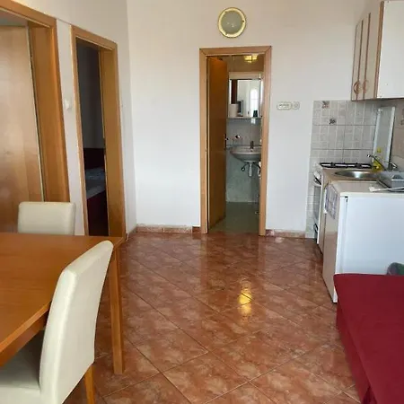 Cro Apartments Makarska *