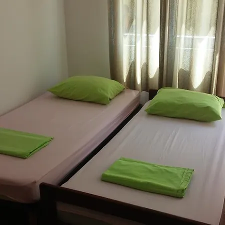 Cro Apartments Makarska Apartament *